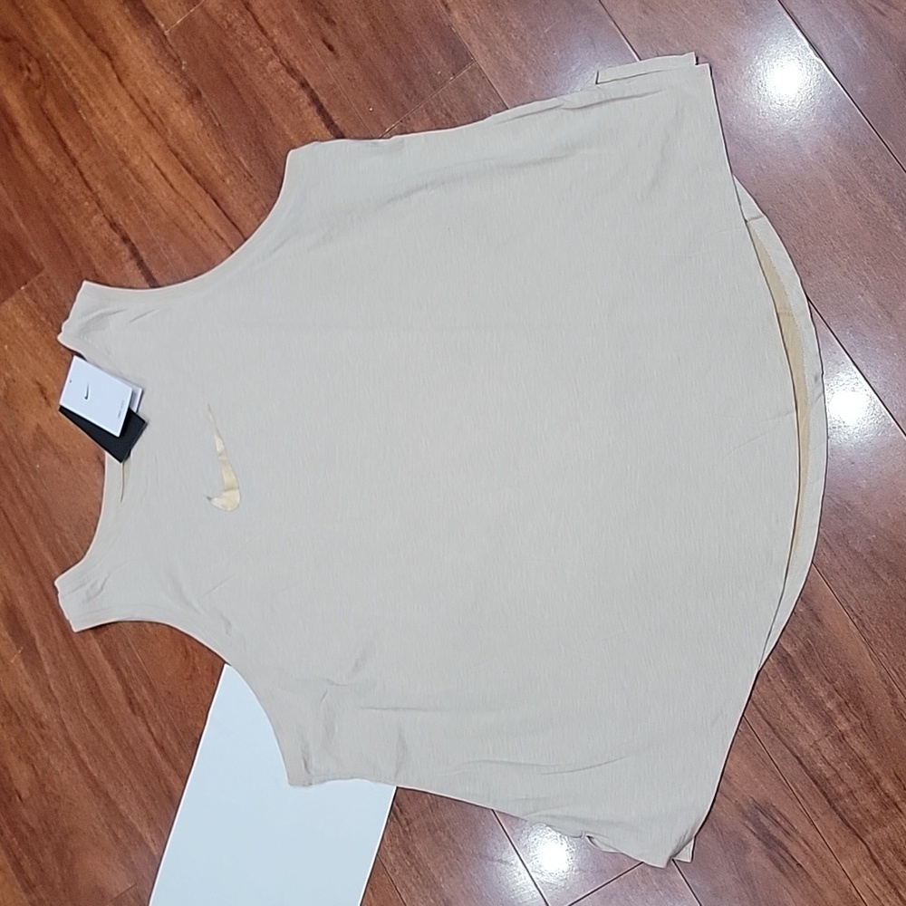 NWT Women's Plus size Nike dri-fit tank